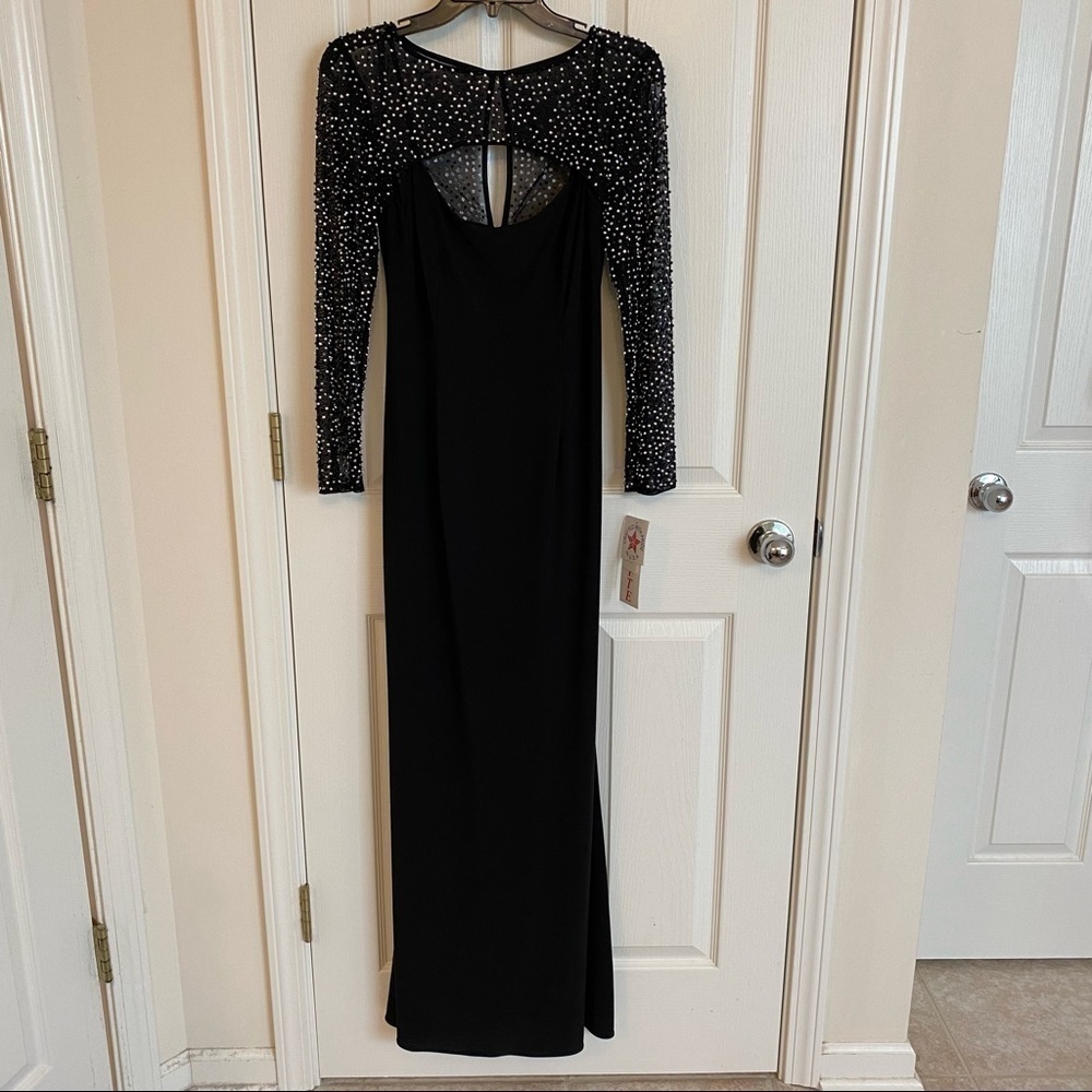 Betsy & Adam Embellished Cutout Gown in Black Size 2P - Picture 3 of 11